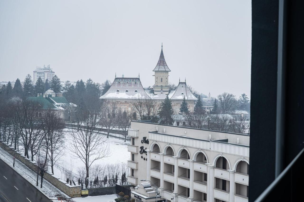 Central Tower Apartments Сучава Экстерьер фото